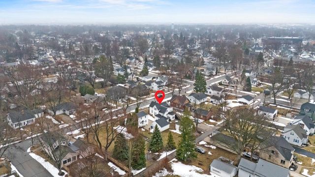 621 N HURON STREET, De Pere, WI 54115