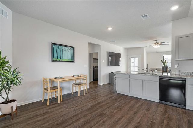 533 N Pear Street, Gardner, KS 66030