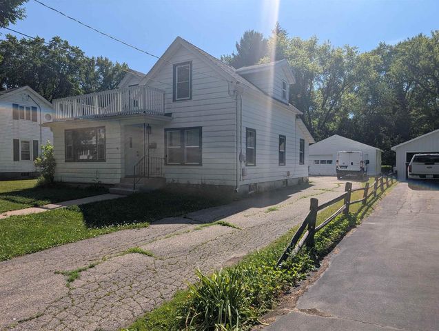 330 S Whiton Street, Whitewater, WI 53190