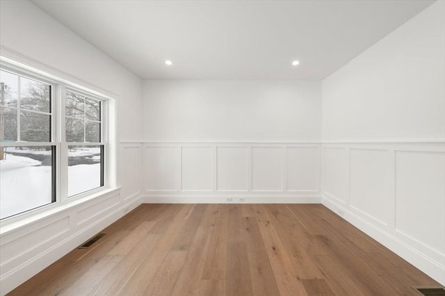 37 Longfellow Rd, Natick, MA 01760