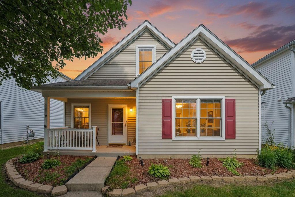 560 Star Spangled Place, 101, Galloway, OH 43119