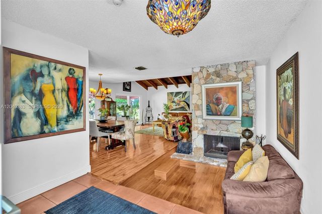 10612 SW 128th Pl, Miami, FL 33186