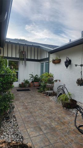 10612 SW 128th Pl, Miami, FL 33186