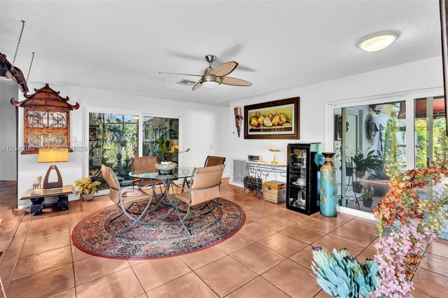 10612 SW 128th Pl, Miami, FL 33186