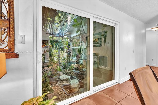 10612 SW 128th Pl, Miami, FL 33186