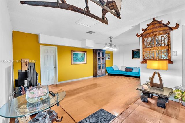 10612 SW 128th Pl, Miami, FL 33186