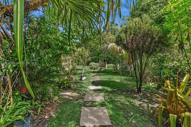 10612 SW 128th Pl, Miami, FL 33186
