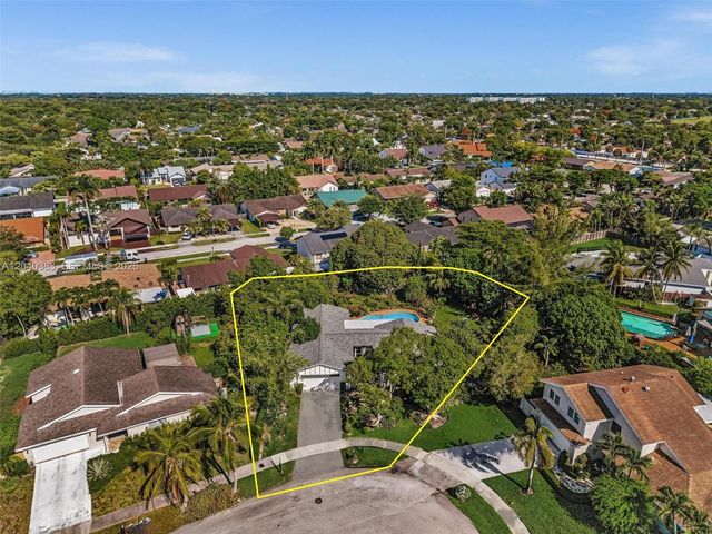 10612 SW 128th Pl, Miami, FL 33186