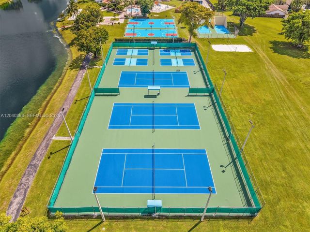 10612 SW 128th Pl, Miami, FL 33186