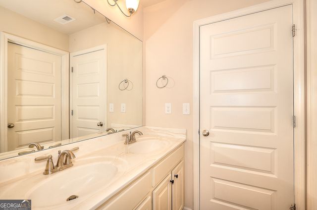 602 Baymist Court, Loganville, GA 30052