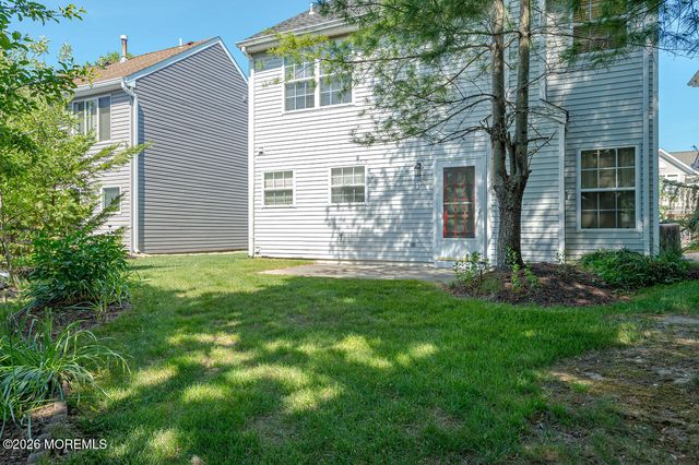 60 Glenn Oaks Court, Old Bridge, NJ 08857
