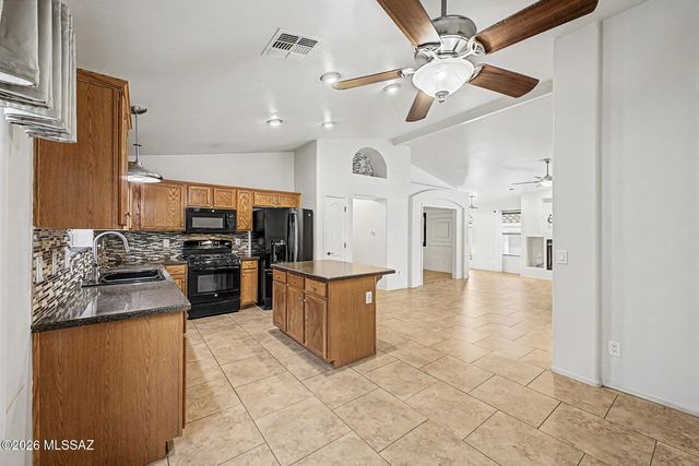 39335 S Old Arena Drive, Tucson, AZ 85739