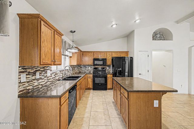 39335 S Old Arena Drive, Tucson, AZ 85739