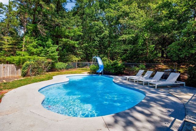 1 Seneca Lane, Plymouth, MA 02360