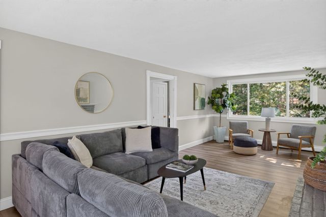 1 Seneca Lane, Plymouth, MA 02360