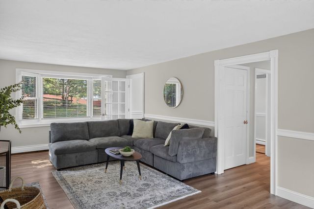 1 Seneca Lane, Plymouth, MA 02360