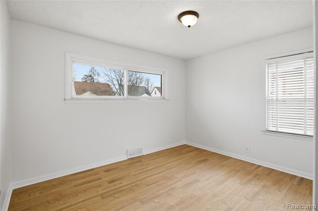 3104 Prairie Avenue, Royal Oak, MI 48073