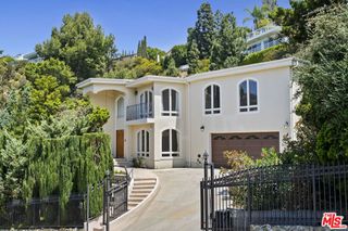 7863 Electra Drive, Los Angeles, CA 90046
