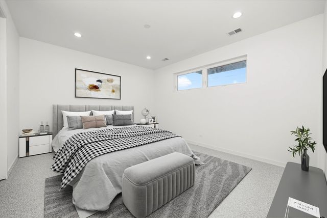 5824 N Lincoln Avenue 2S, Chicago, IL 60659