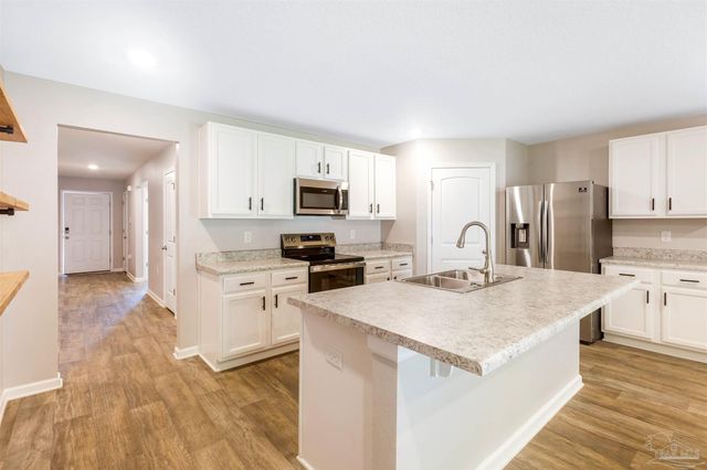 6293 Churchill Cir, Milton, FL 32583
