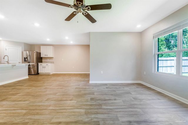 6293 Churchill Cir, Milton, FL 32583