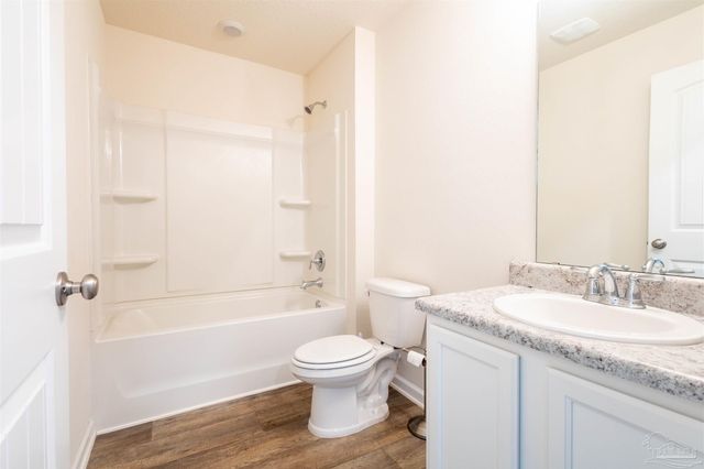 6293 Churchill Cir, Milton, FL 32583