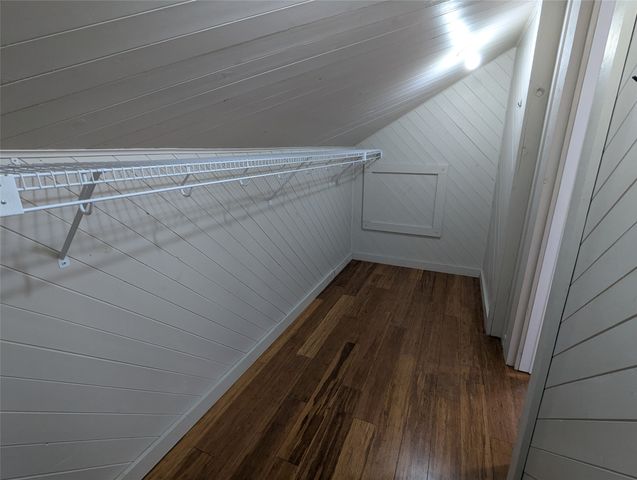 2916 Woodbridge Drive, Bedford, TX 76021