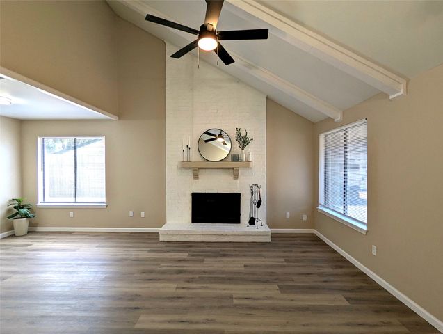 2916 Woodbridge Drive, Bedford, TX 76021