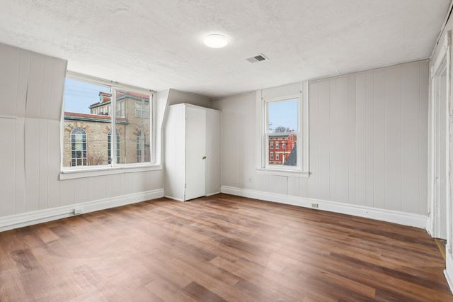 314 W 9th Street, Newport, KY 41071