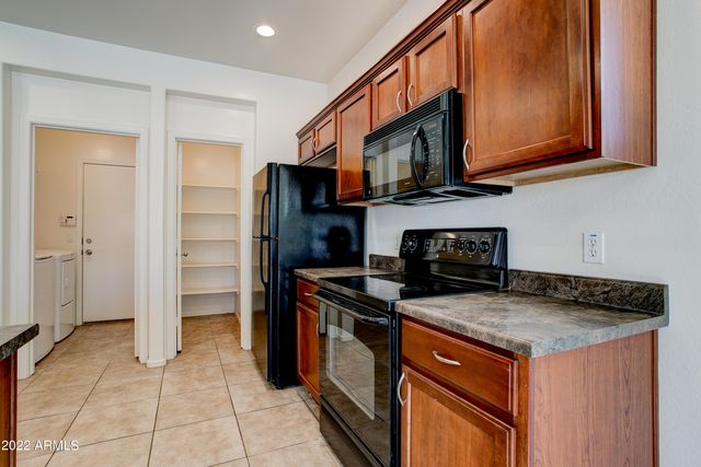 9928 W CHIPMAN Road, Tolleson, AZ 85353