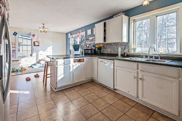 124 Eleventh Street, Leominster, MA 01453