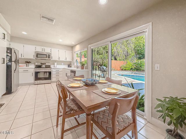 1450 Corte De Primavera, Thousand Oaks, CA 91360