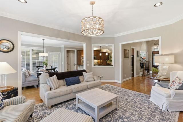 1728 Surrey Dr, Brentwood, TN 37027