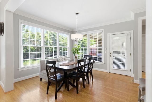 1728 Surrey Dr, Brentwood, TN 37027