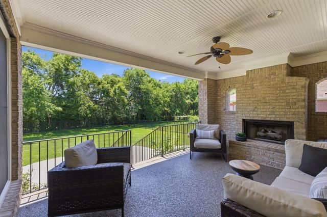 1728 Surrey Dr, Brentwood, TN 37027
