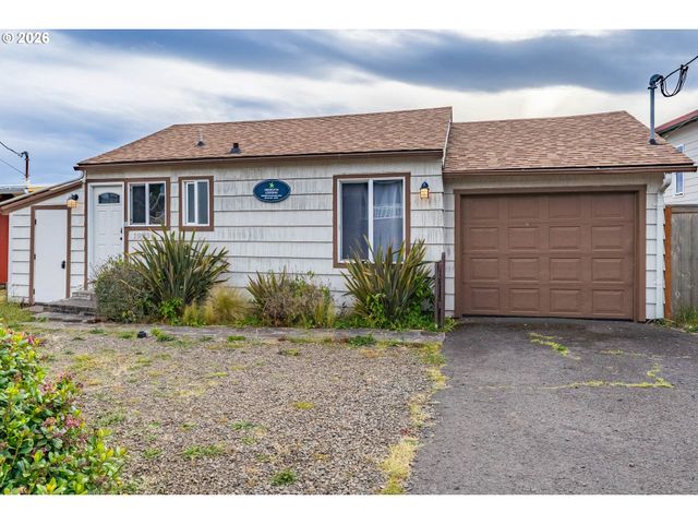 1933 Nw HARBOR Ave, Lincoln City, OR 97367