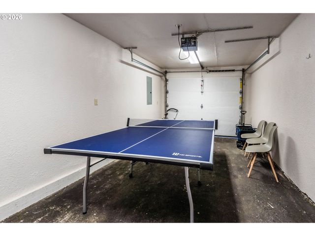 1933 Nw HARBOR Ave, Lincoln City, OR 97367