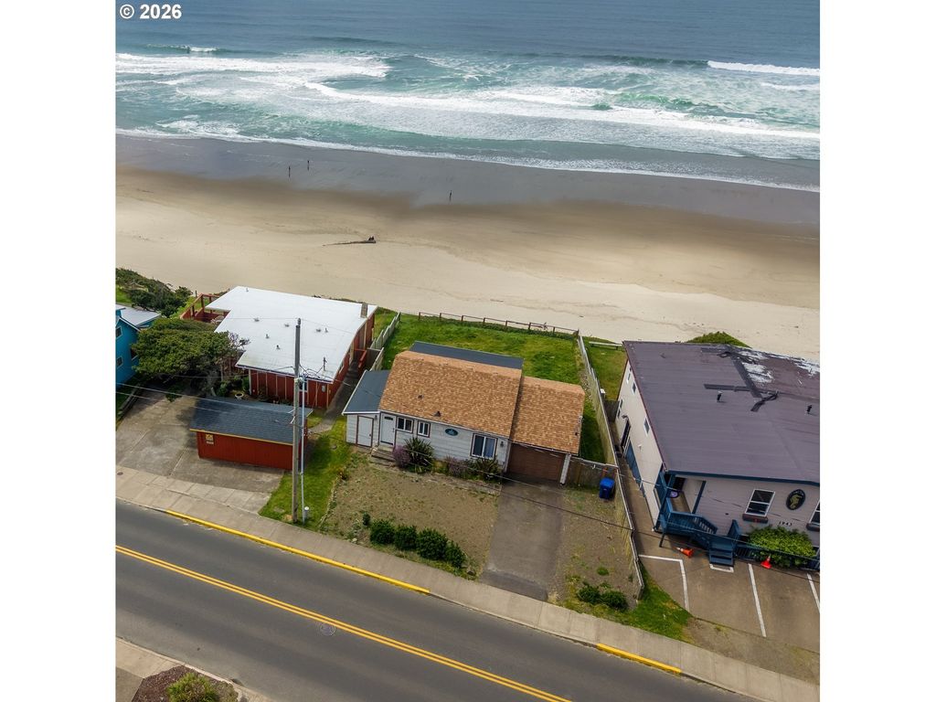 1933 Nw HARBOR Ave, Lincoln City, OR 97367