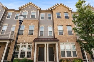 7 Sternadori Rd 7, Somerville Boro, NJ 08876