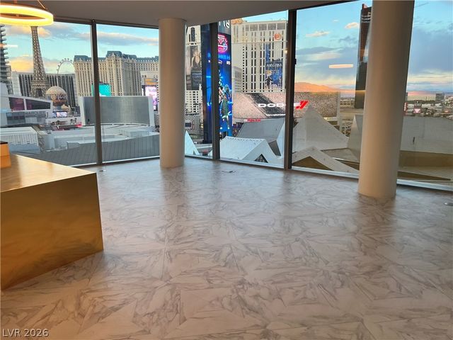 3726 Las Vegas Boulevard 811, Las Vegas, NV 89158