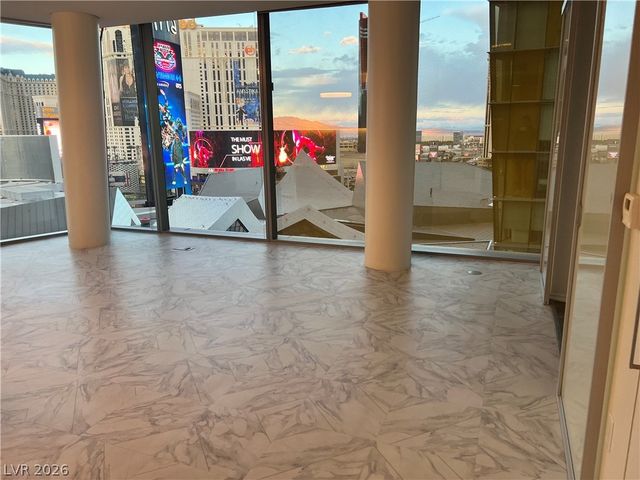 3726 Las Vegas Boulevard 811, Las Vegas, NV 89158