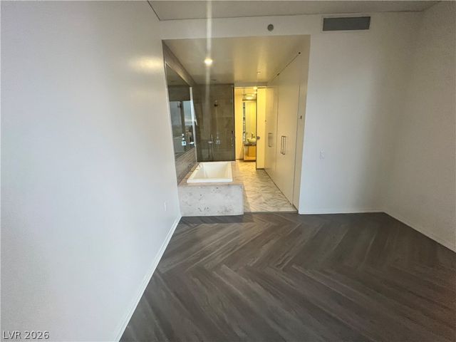 3726 Las Vegas Boulevard 811, Las Vegas, NV 89158
