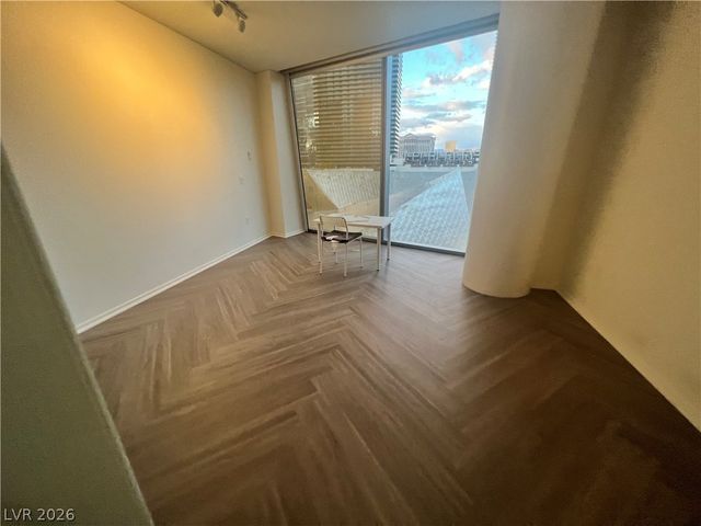 3726 Las Vegas Boulevard 811, Las Vegas, NV 89158