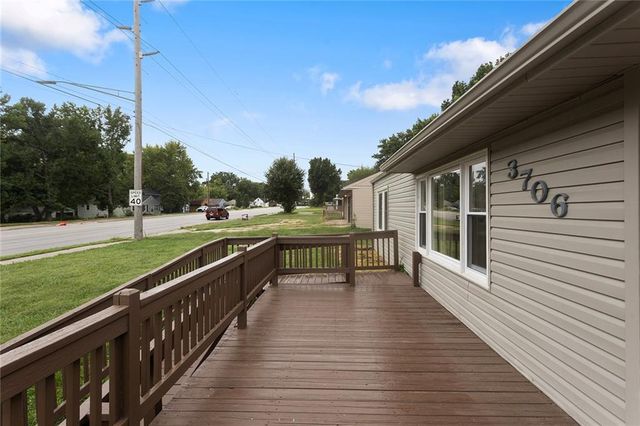 3706 S Sterling Avenue, Independence, MO 64052