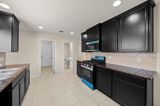 12939 Almeda Crossing Court, Houston, TX 77048