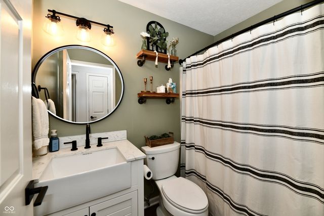 11971 Driftstone Drive, Fishers, IN 46037