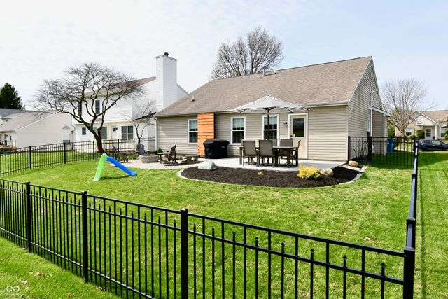 11971 Driftstone Drive, Fishers, IN 46037