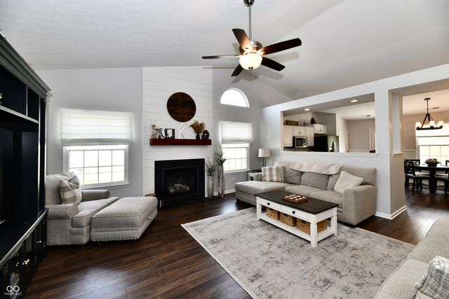 11971 Driftstone Drive, Fishers, IN 46037