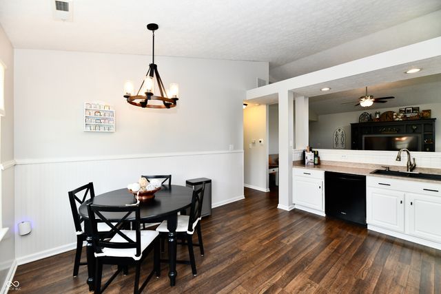 11971 Driftstone Drive, Fishers, IN 46037