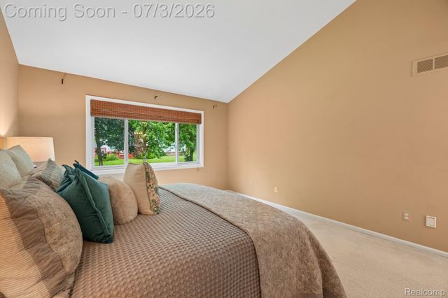42738 Wimbleton Way, Novi, MI 48377